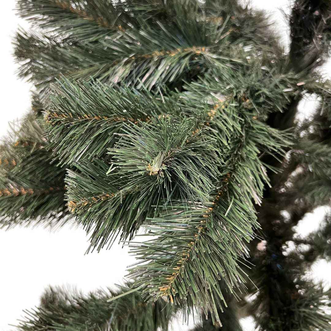 Künstlicher Weihnachtsbaum inkl. Ständer