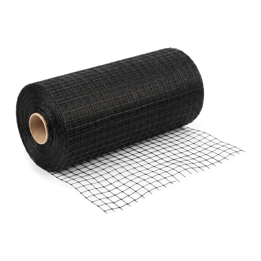 Maulwurfnetz schwarz auf Papphülse, teilweise abgerollt, Masche 15 × 15 mm