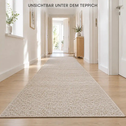 Läufer im Flur liegt gerade, Pads unsichtbar darunter