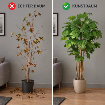 Vergleich: echter Ahorn im Kübel mit vertrocknetem Laub neben dem dauerhaft grünen Kunstbaum